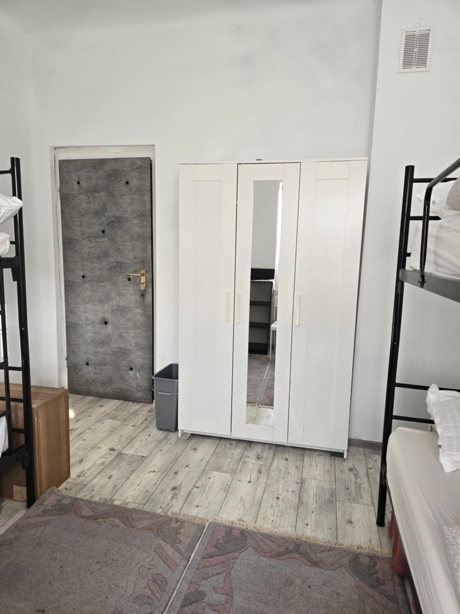 Hostel Zielonka  Exteriör bild